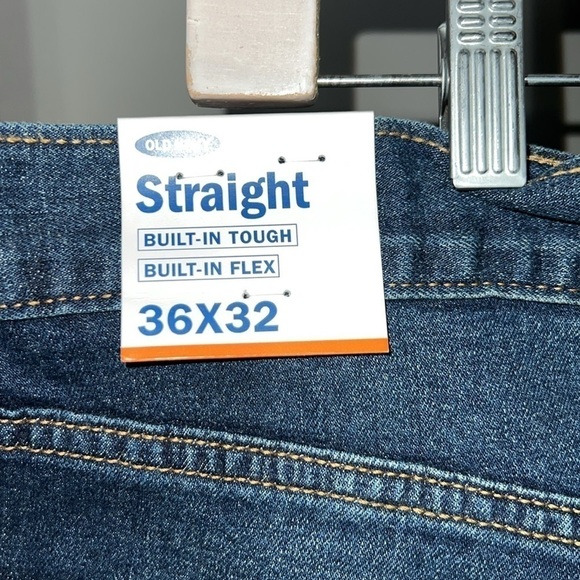 Men’s straight Old Navy built in flex jeans. Size 36 x 32. NWT. - Picture 5 of 8